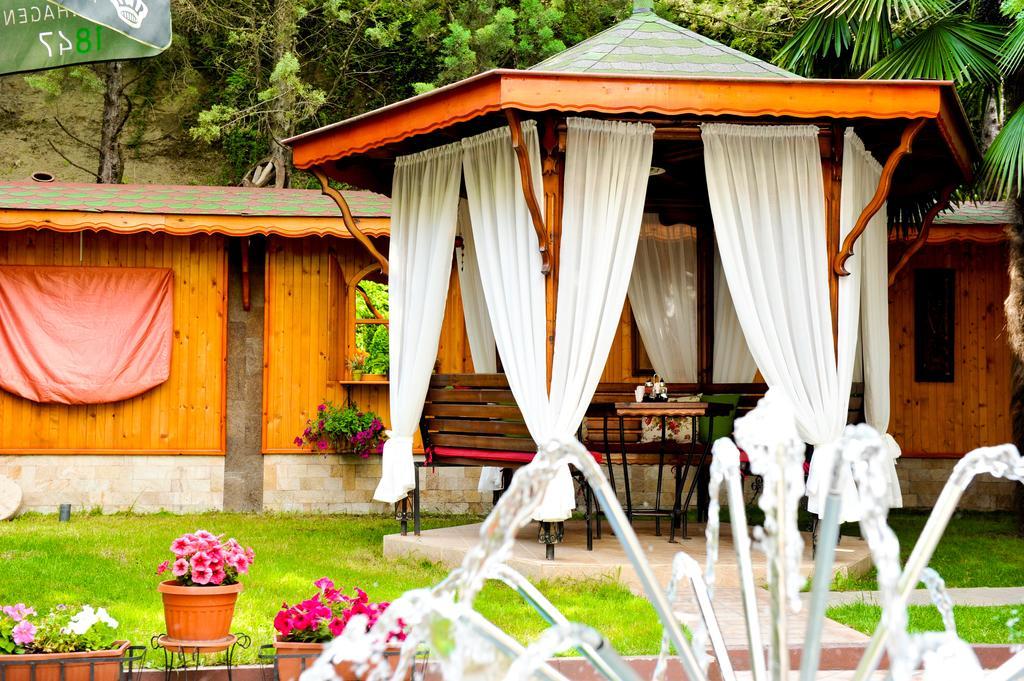 Eros Motel Szandanszki Kültér fotó