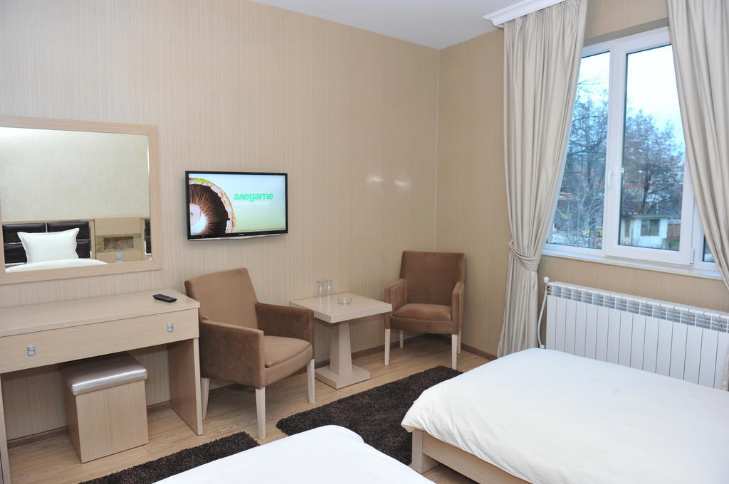 Eros Motel Szandanszki Kültér fotó