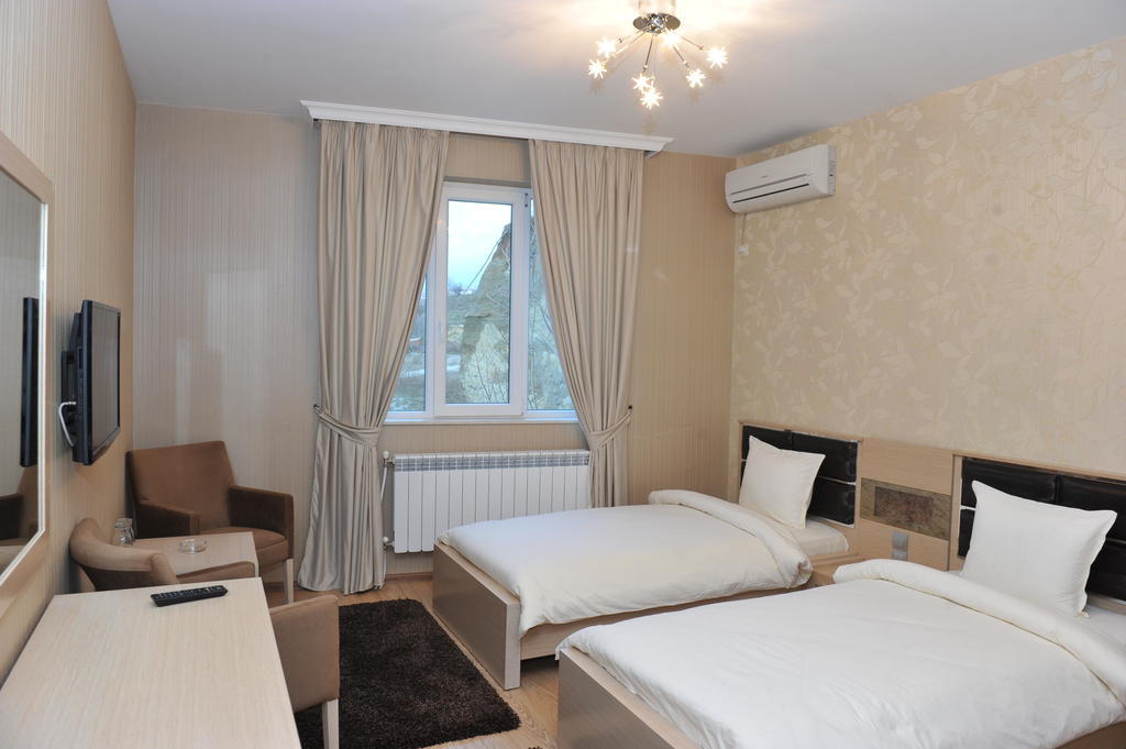 Eros Motel Szandanszki Kültér fotó