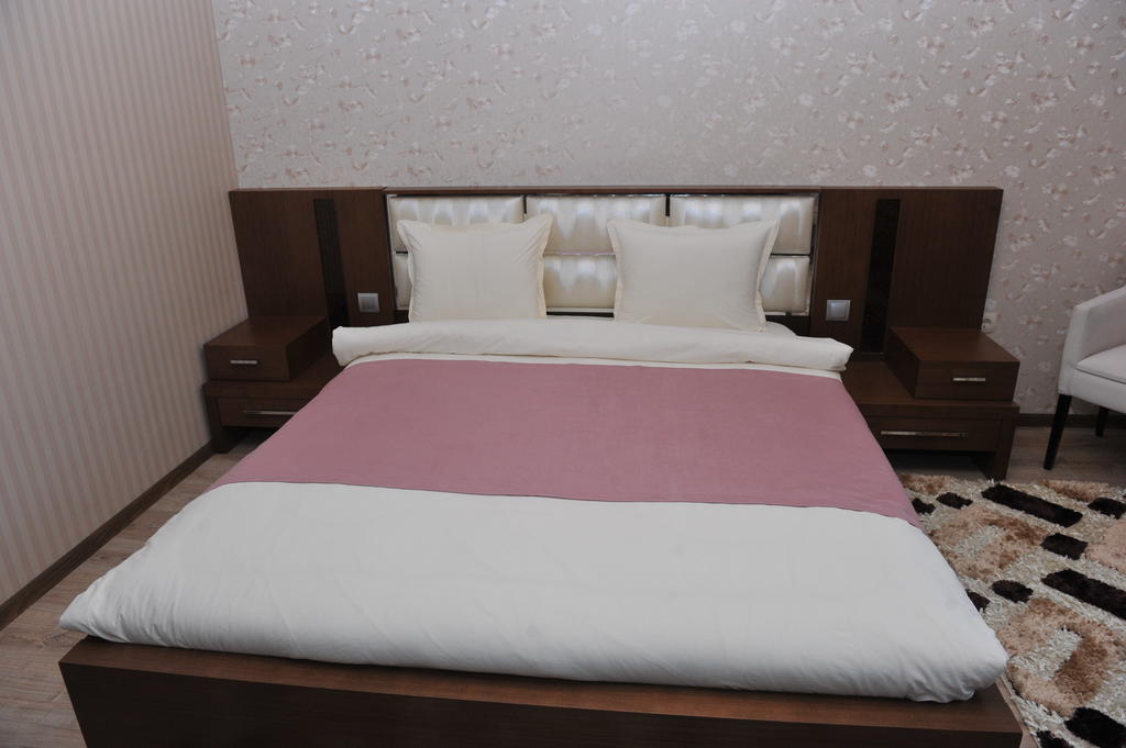 Eros Motel Szandanszki Kültér fotó