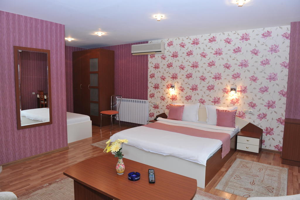 Eros Motel Szandanszki Szoba fotó