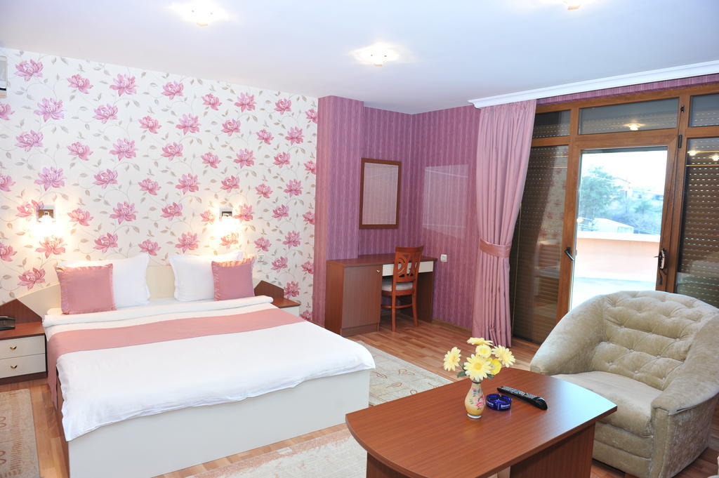 Eros Motel Szandanszki Kültér fotó