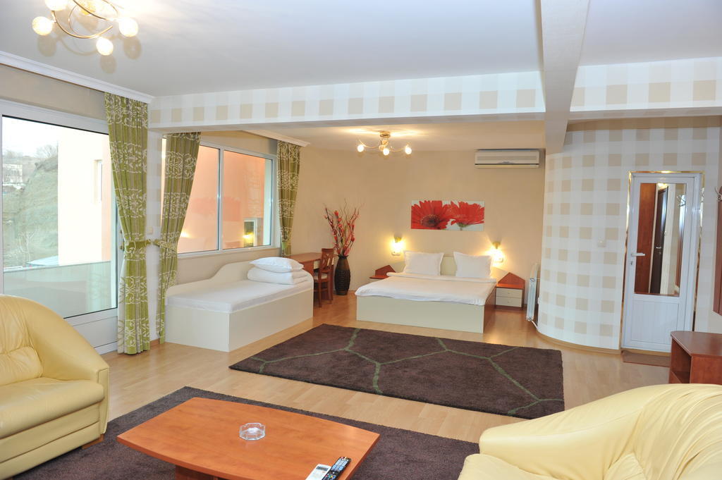 Eros Motel Szandanszki Szoba fotó