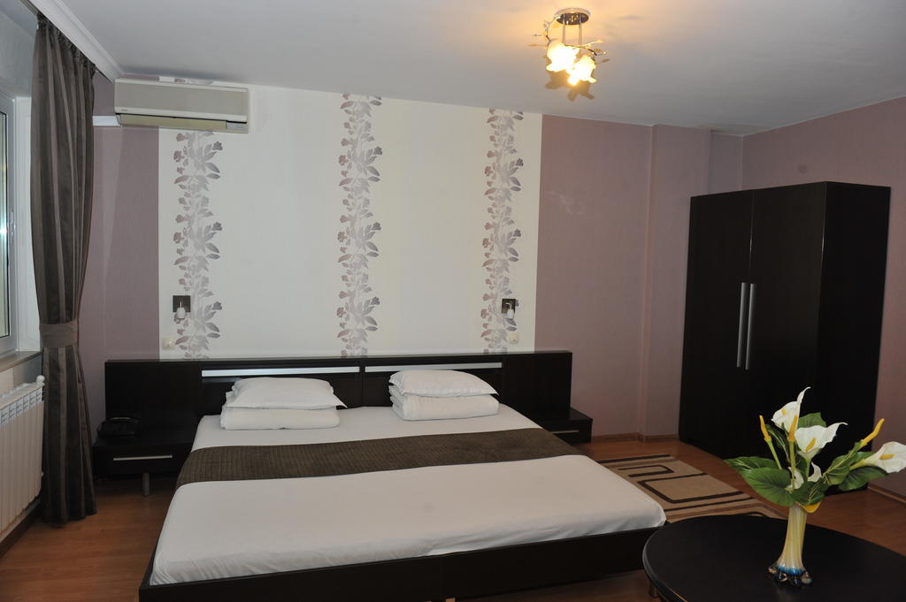 Eros Motel Szandanszki Kültér fotó